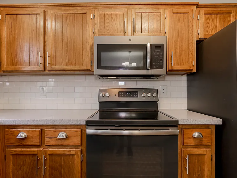 16 Wallingford Dr #16 — Photo 7