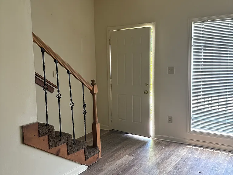 8918 Gsri Ave #1 — Photo 6