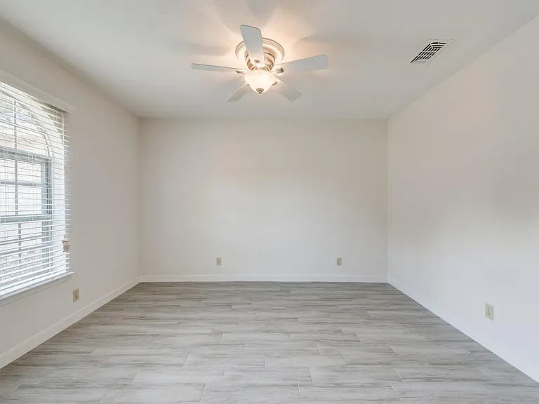 600 Field St — Photo 4