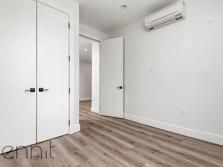 125 Kings Hwy #1C — Photo 11