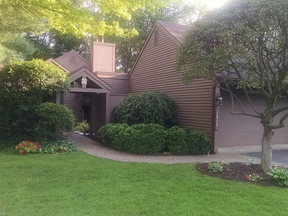 1st image of 1016 Essex Cir