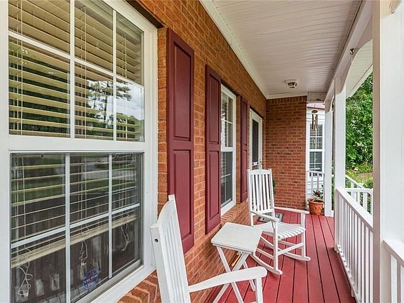 4th image of 2999 Sweetbriar Walk