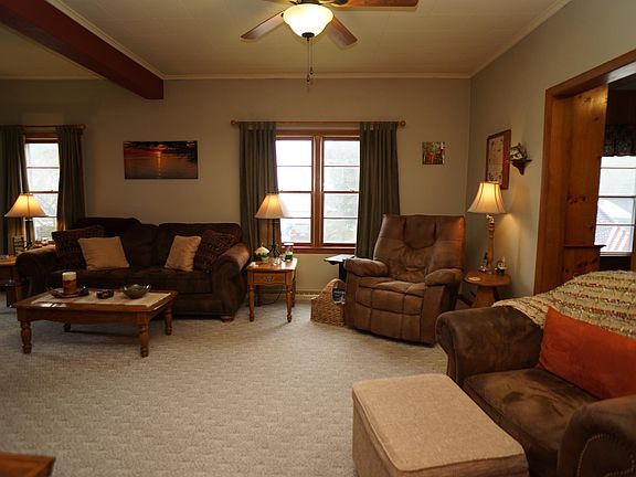 4th image of 319 N Crowns St