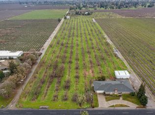 1116 E Acampo Rd, Acampo, CA 95220