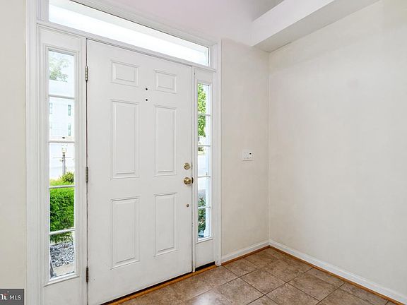 2nd image of 205 Galway Ln