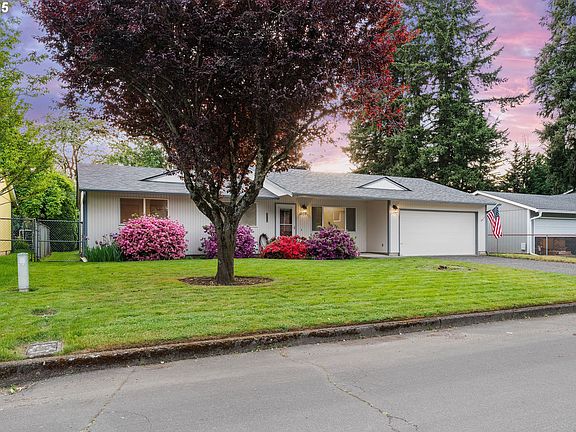 2nd image of 3208 NE 133rd Ct