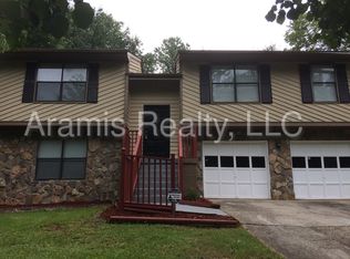 8164 Trace Ct, Riverdale, GA 30274