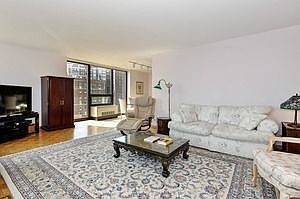 2nd image of 2500 N Lakeview Ave APT 1202