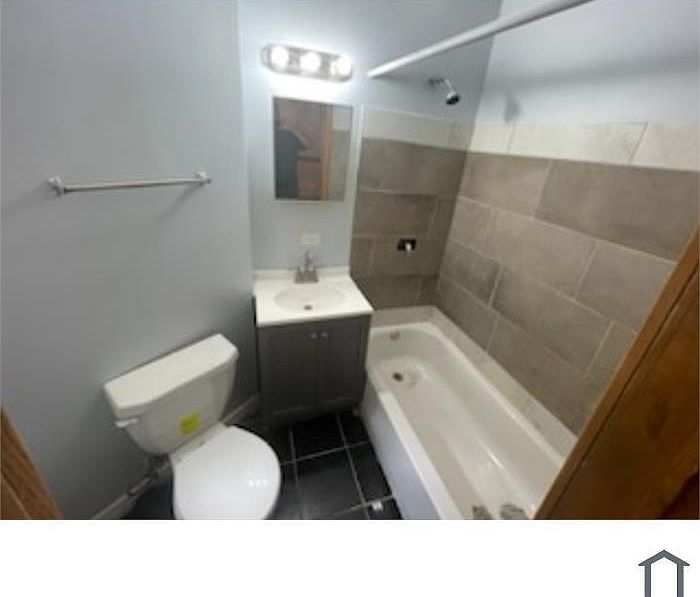 2nd image of 4410 W Monroe St