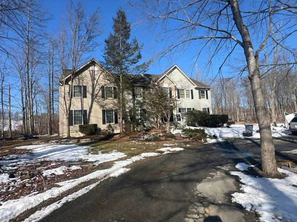 6233 Hunsicker Rd, New Tripoli, PA 18066