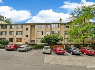 9512 1st Ave NE APT 105, Seattle, WA 98115