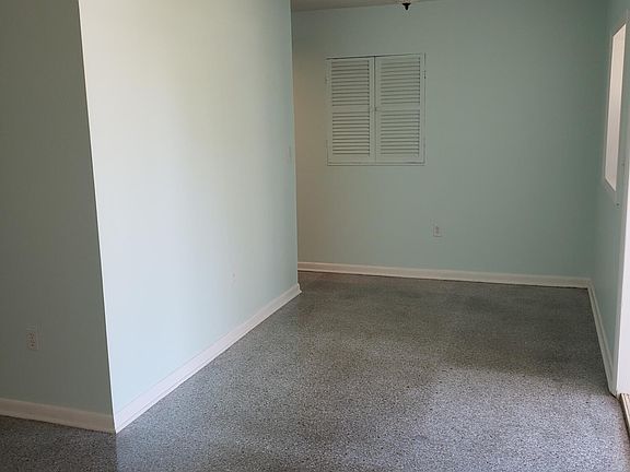 4th image of 245 Grant Ave