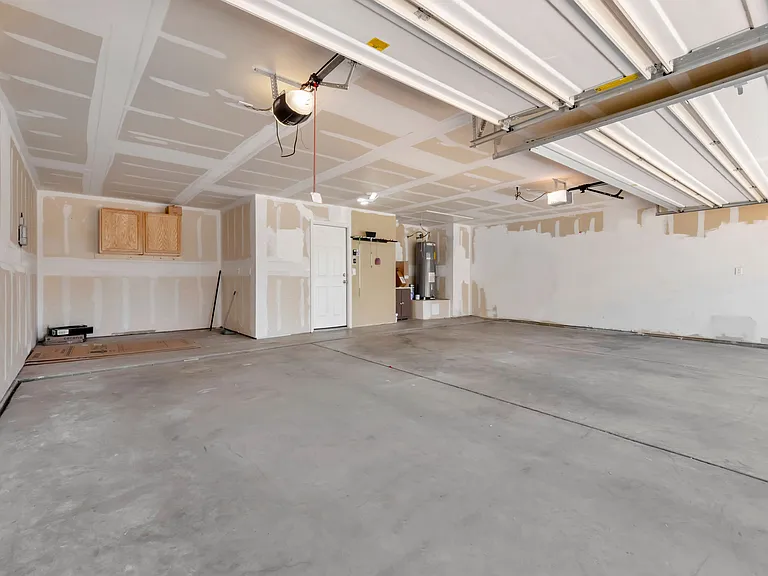 9315 Buccola Ave — Photo 31