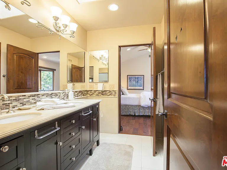 2624 Costebelle Dr — Photo 26