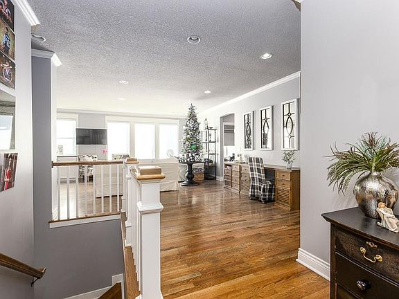 5th image of 11001 Firefly Ln