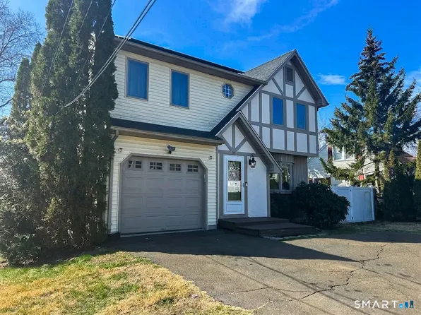 16 Sorensen Road, West Haven, CT 06516