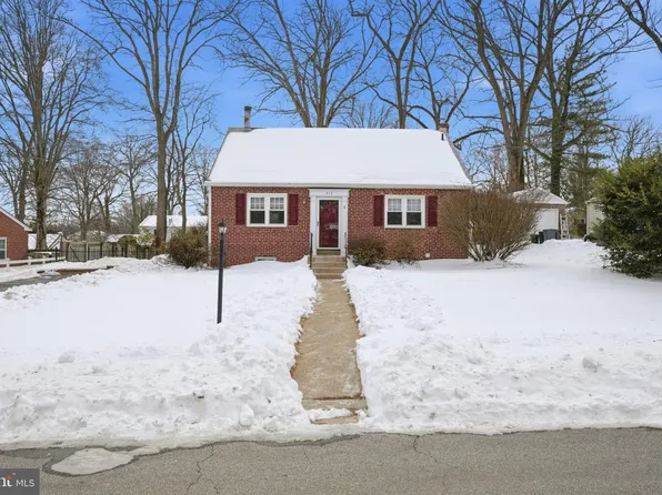 412 Delaware Ave, Talleyville, DE 19803