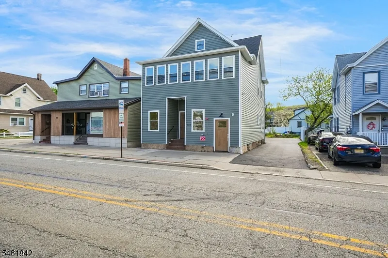 532 Ringwood Ave — Photo 3