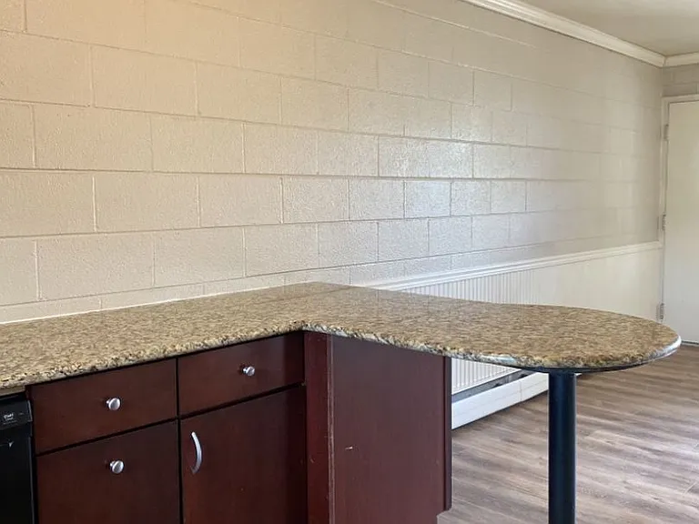 125 E Mrytle Flats — Photo 17