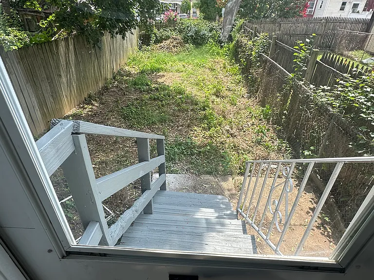 175 Rosemont Ave — Photo 20
