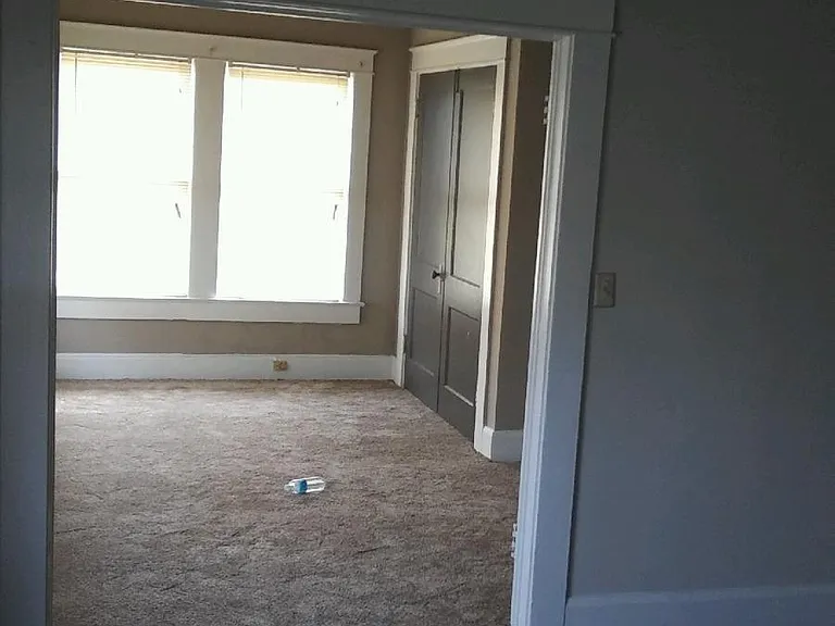 912 McMillon Ave SW — Photo 3