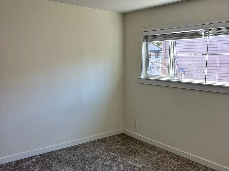 Jennifer Ryan Apartments — Photo 20
