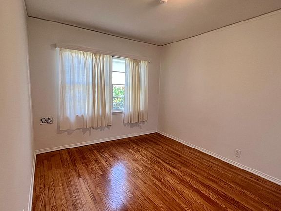 4th image of 1620 Rodney Dr #1620