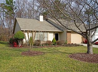 6 A Cactus Ct, Greensboro, NC 27410