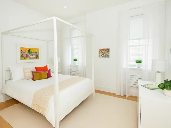 155 Noble Street image 10 of 22