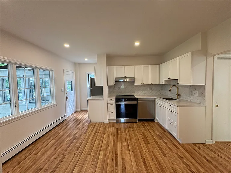 66 Spring Rd #1 — Photo 5