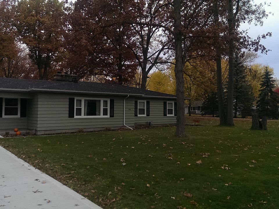 1st image of 1700 Darbyshire Dr