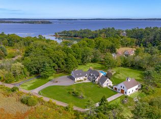 10 Elm Dr, Falmouth, ME 04105