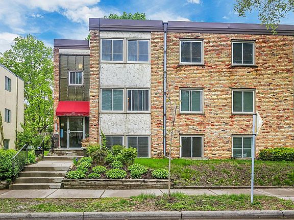 2nd image of 2212 Aldrich Ave S APT 103