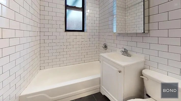 Rented by Bond New York | media 6