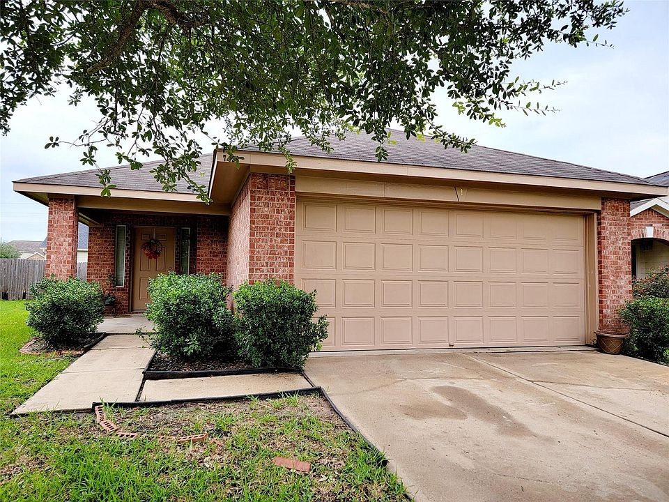1st image of 7422 Legacy Pines Dr