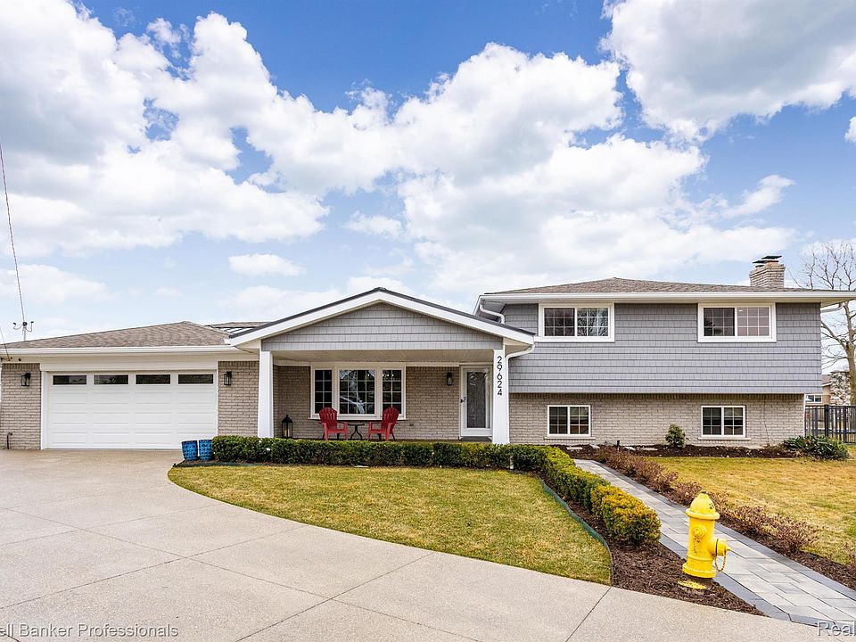 1st image of 29624 N Seaway Ct