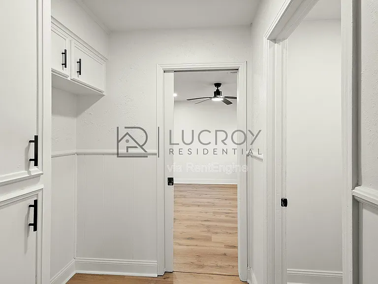 816 Winthrop Cir — Photo 11