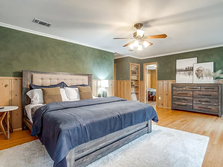 1505 N Riverside Dr — Photo 19
