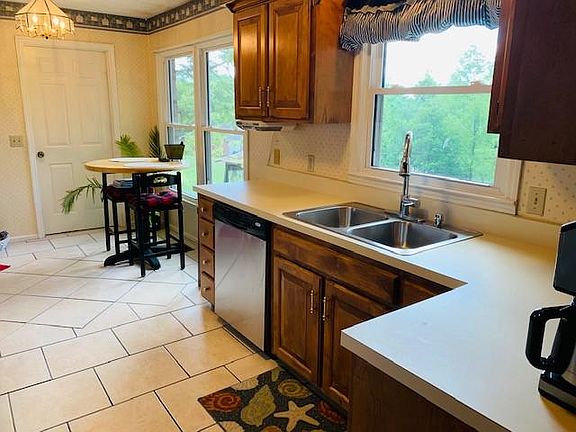 3rd image of 1111 Countrywood Dr