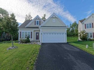 13 Arbor Gate Ct, Cohoes, NY 12047