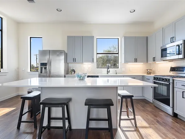 6000 Congress Ave #201, Austin, TX 78745