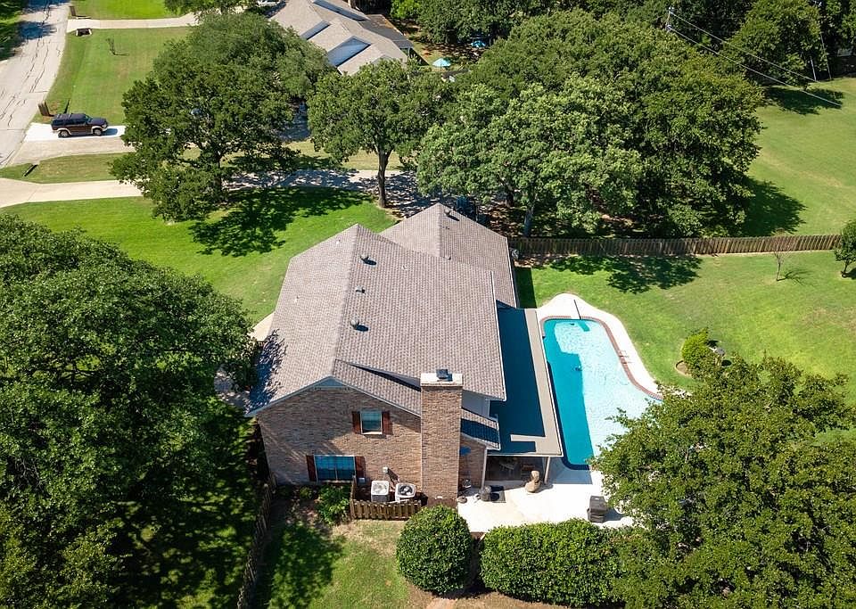 1st image of 471 Cross Timbers Dr