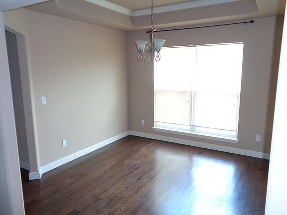 4th image of 404 Ashford Dr