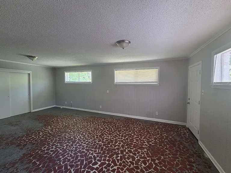 1486 Patterson St — Photo 5