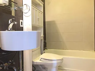 Rented by Empire Deeds LLC 