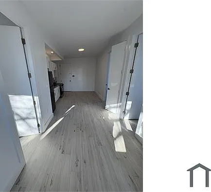 589 Saratoga Ave — Photo 2