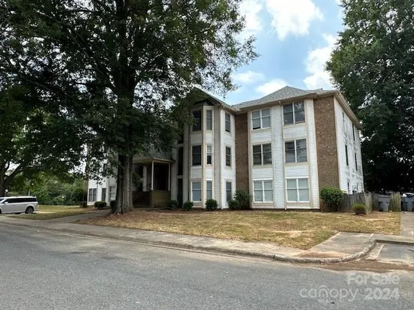 6256 Rosecroft Dr, Charlotte, NC 28215