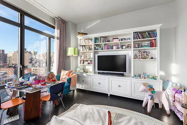 Sold by Compass | media 59