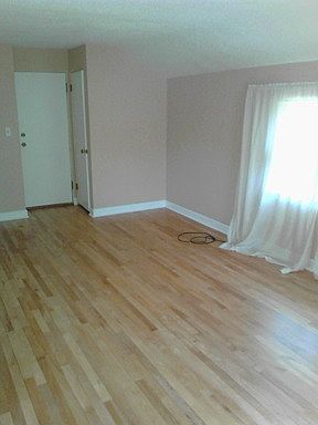 2nd image of 404 6th St NW