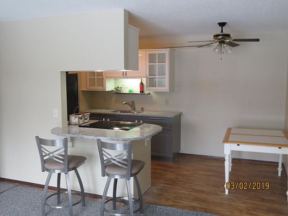 4th image of 1036 Lincoln St #8